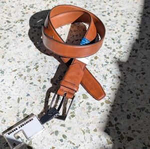 NWT Geoffrey Beene brown leather belt